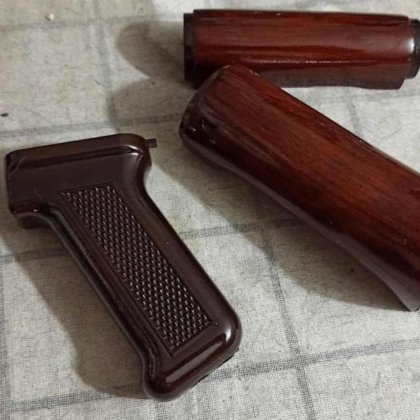 Высокоглянцевый лак TANTAL DUO